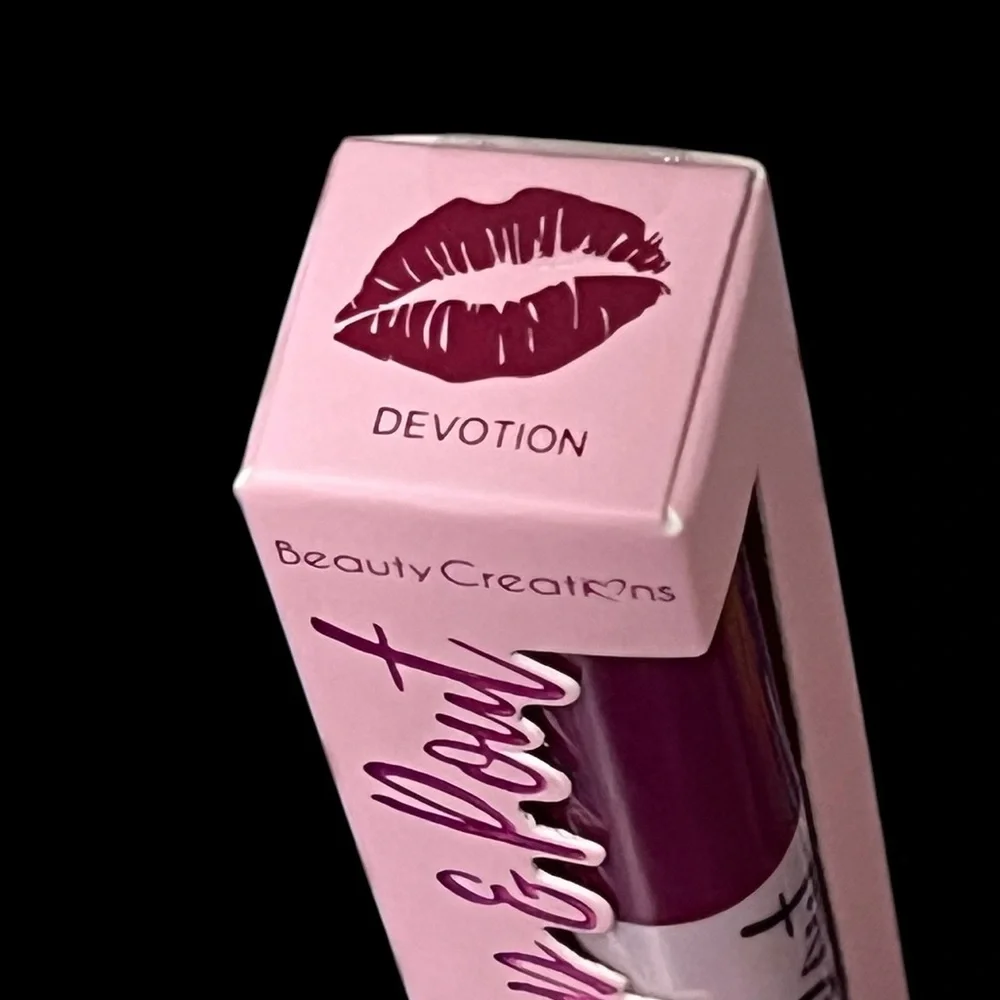 Beauty Creations Plump & Pout Gloss Stick Pink Lip Plumper in DEVOTION